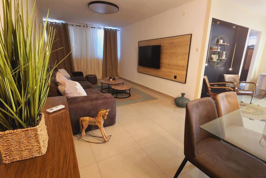 הבית של צי'קו Apartment Ashdod Exterior photo